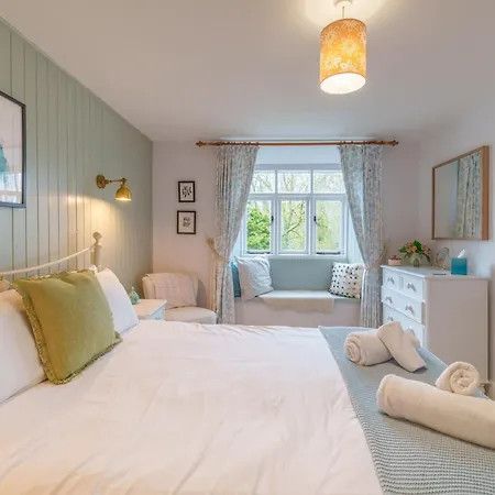 Tatil Evi Rose - Garden, Parking And Near A Pub Lindale