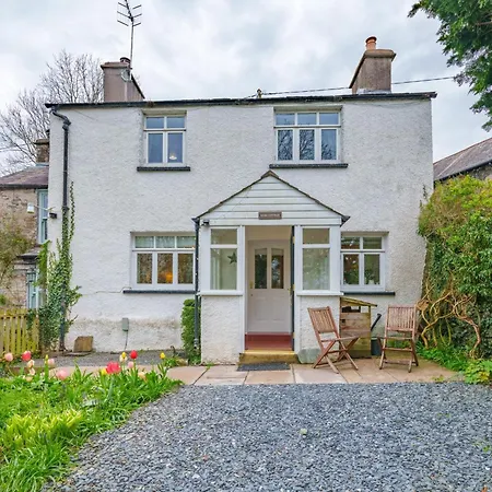 Rose - Garden, Parking And Near A Pub Casa vacanze